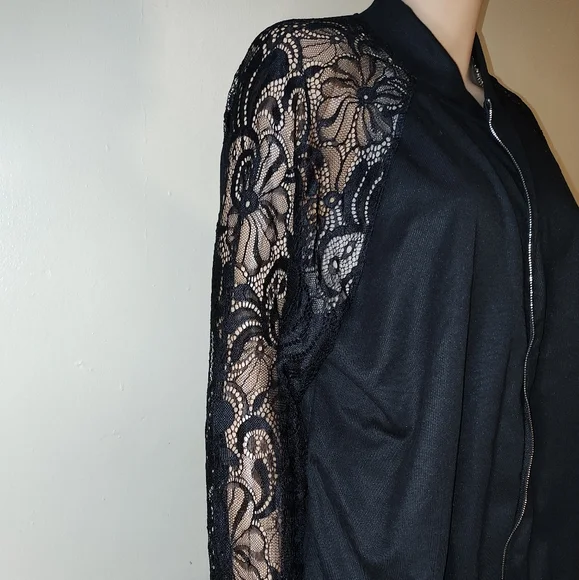 Elegant Black Lace Sleeve Women's Jacket - Picture 2 of 4